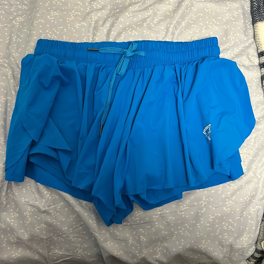 luogong flow shorts